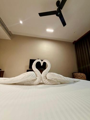 riviera hotel and resort