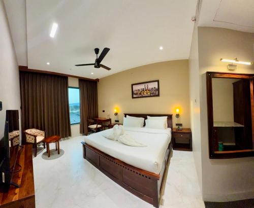 riviera hotel and resort