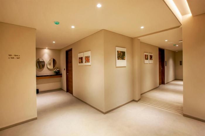 purple elephant luxury business hotel