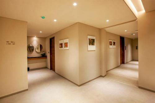 purple elephant luxury business hotel
