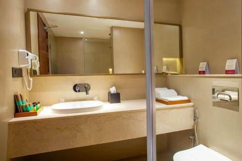 purple elephant luxury business hotel