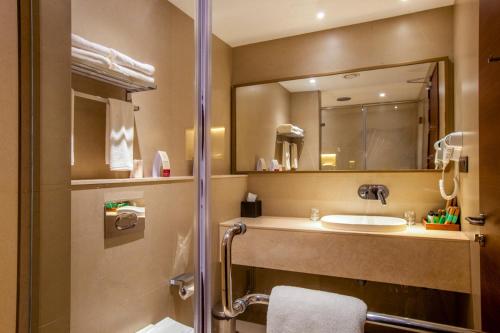 purple elephant luxury business hotel