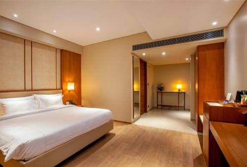 purple elephant luxury business hotel