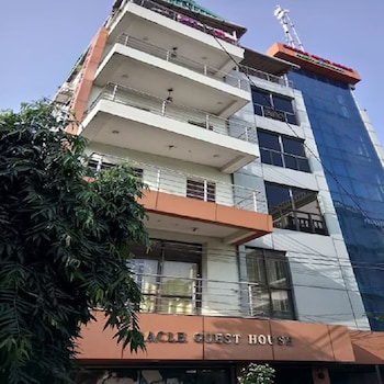 oracle guest house