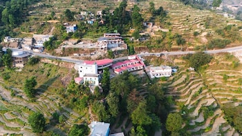 ayu hotels