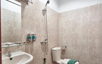 twins hotel manggadua