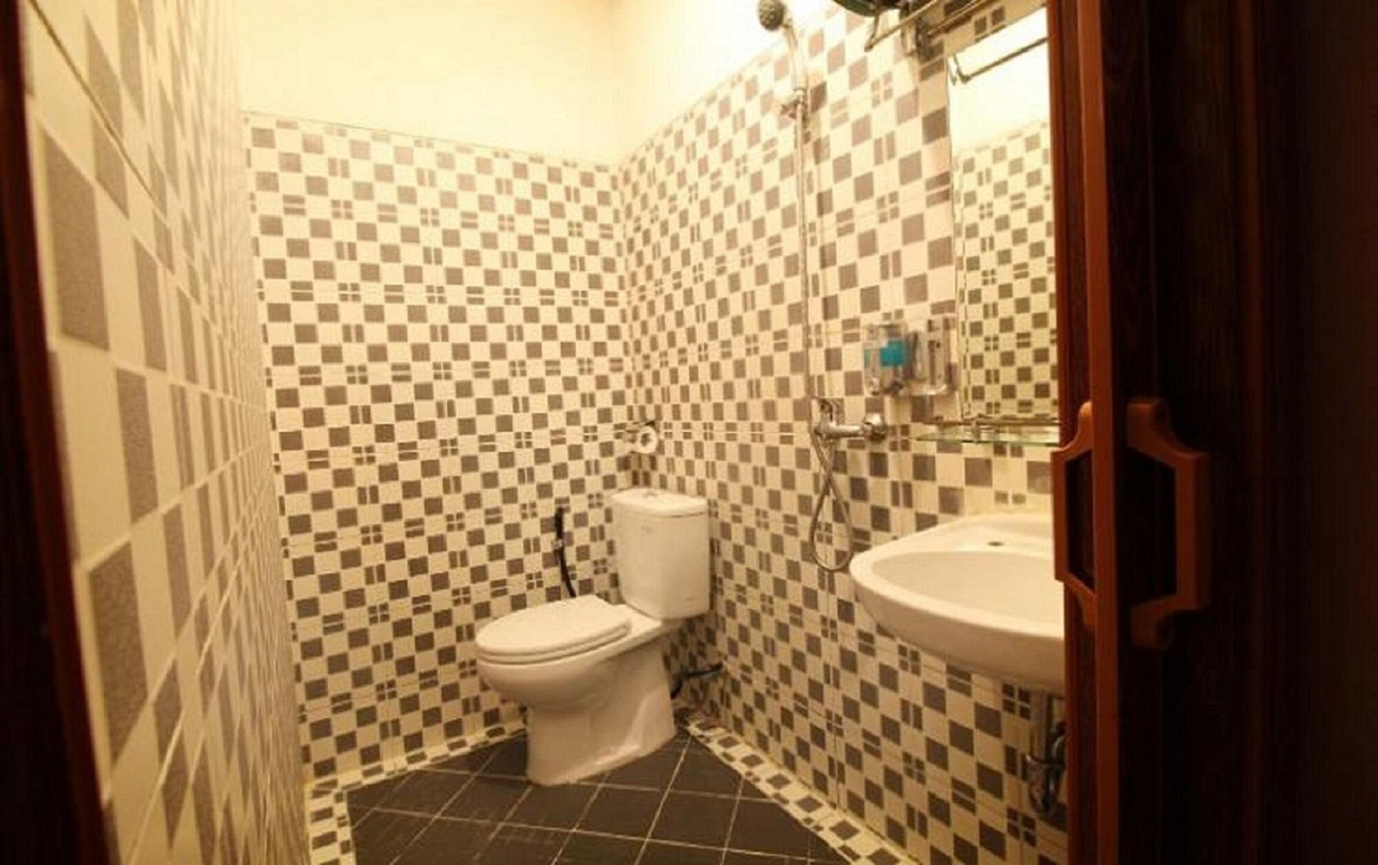 twins hotel manggadua