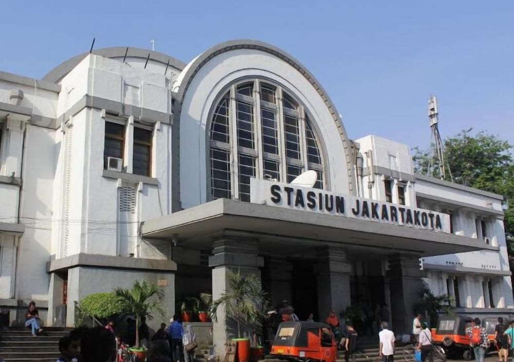 twins hotel manggadua