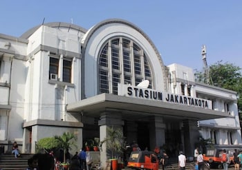 twins hotel manggadua