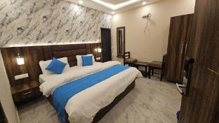 hotel cherry blossom