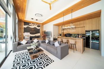 Ming Resort Phuket,,5 star