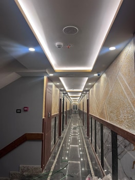 royal classic hotel