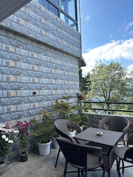 hotel basera