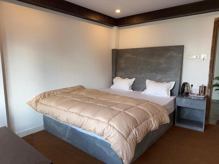 hotel basera