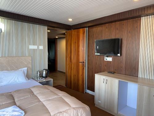 hotel basera