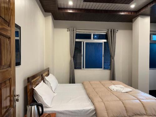 hotel basera