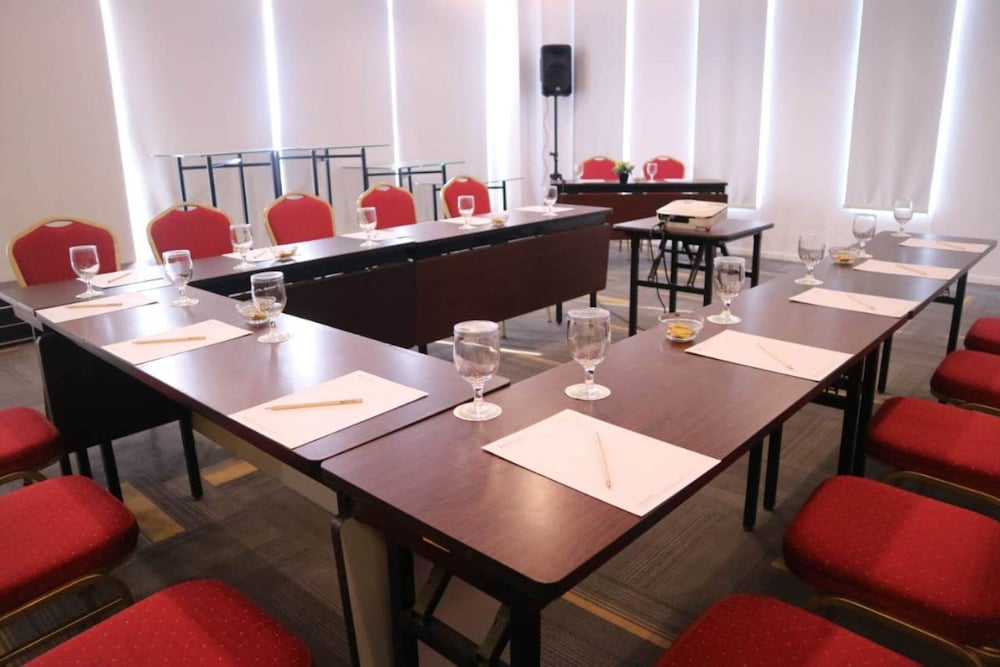 zuri express lippo cikarang