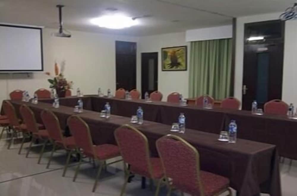 bamboo inn hotel and cafe