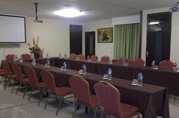 bamboo inn hotel and cafe