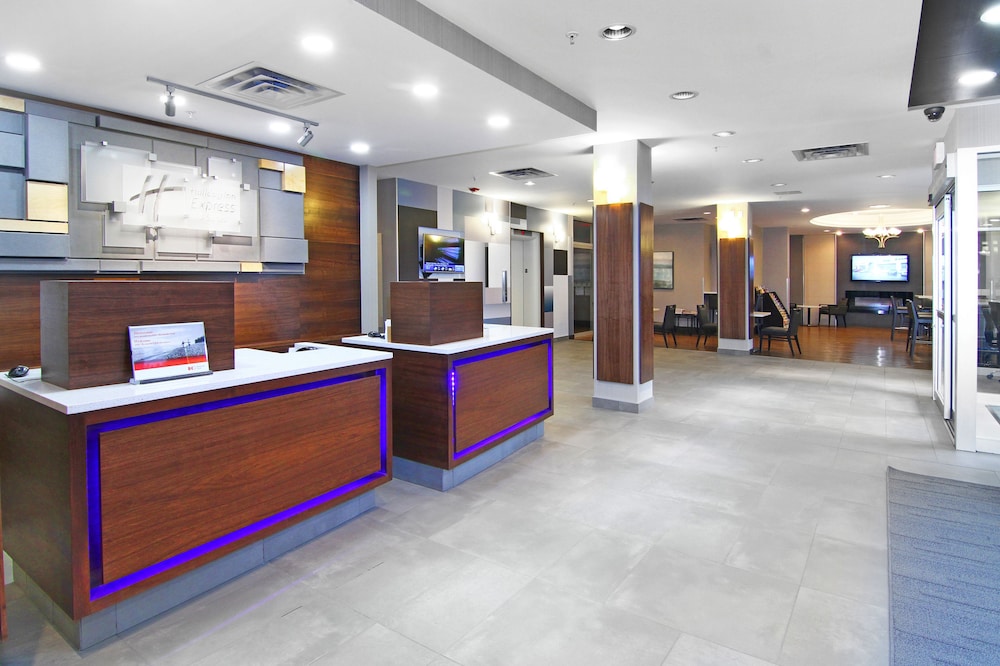 holiday inn express hotel and suites calgary by ihg