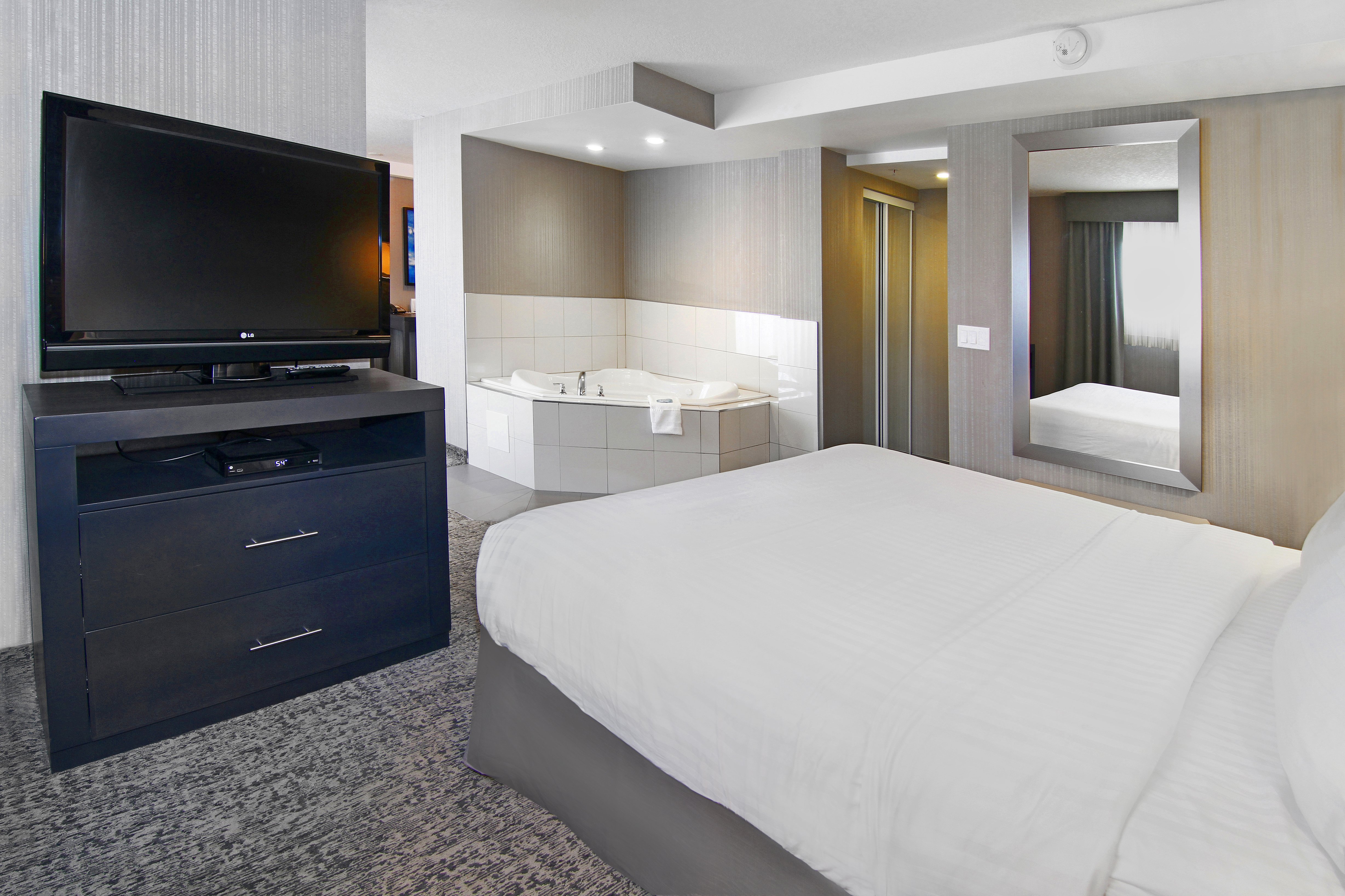 holiday inn express hotel and suites calgary by ihg