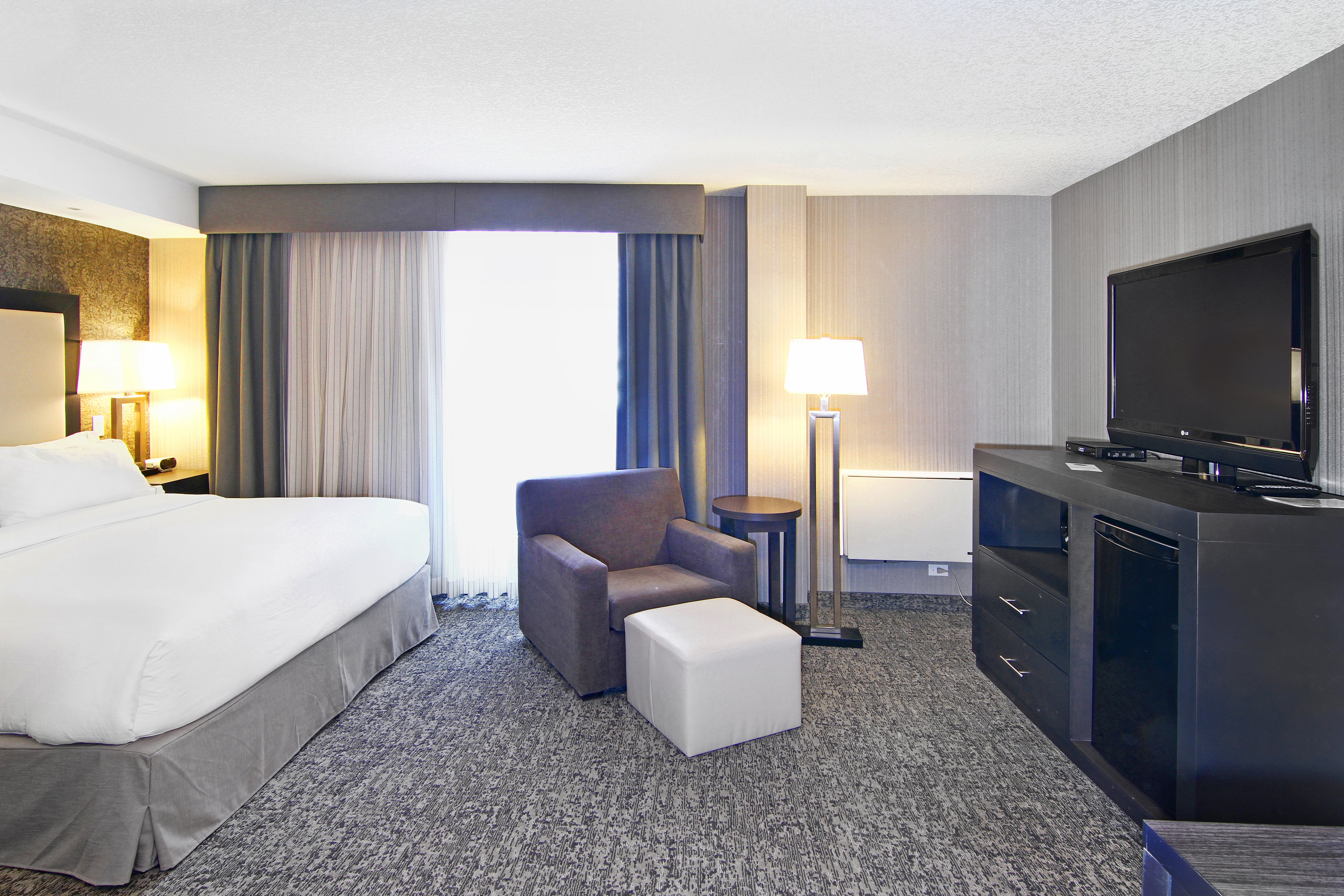 holiday inn express hotel and suites calgary by ihg