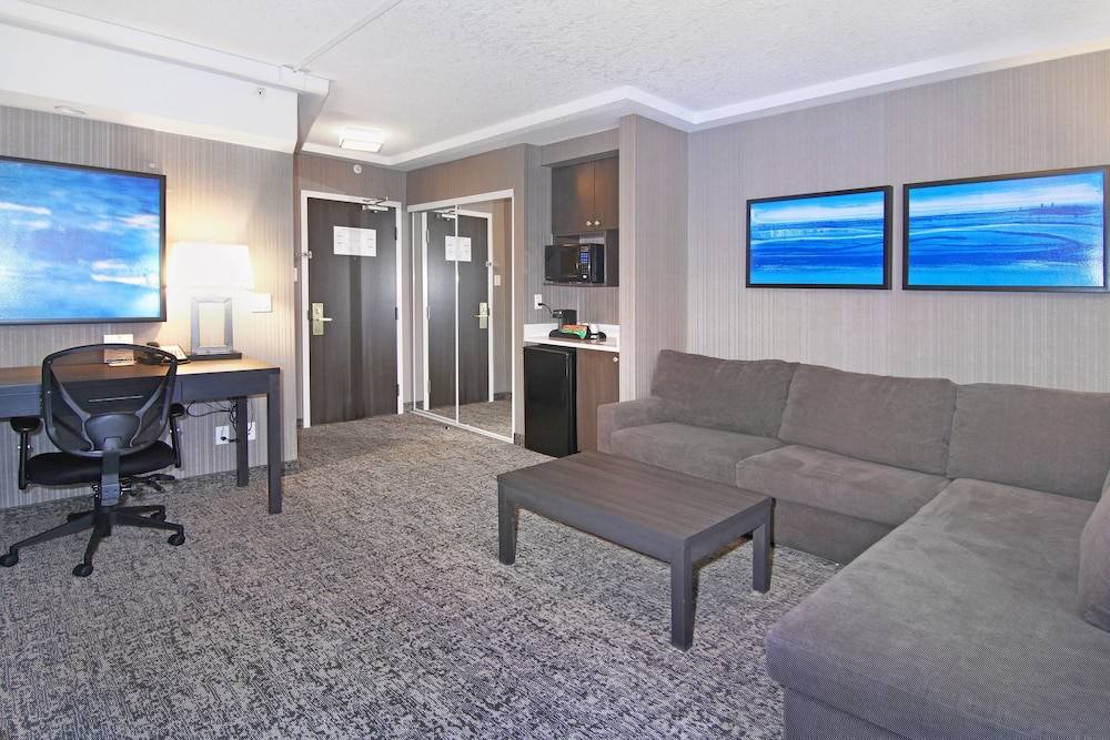 holiday inn express hotel and suites calgary by ihg
