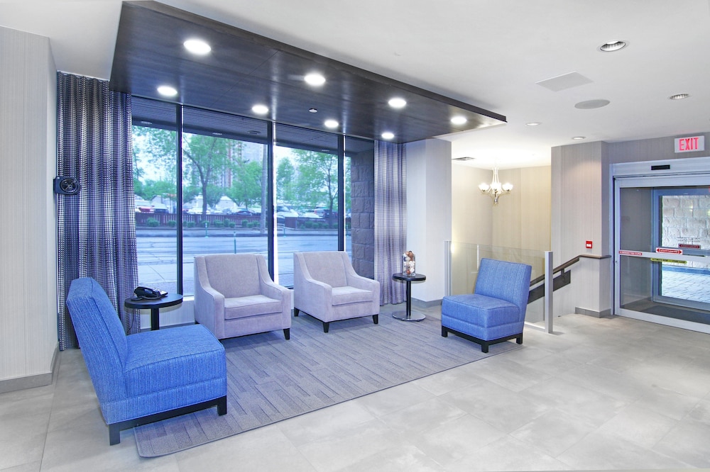 holiday inn express hotel and suites calgary by ihg