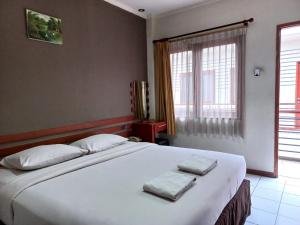 n hotel harmoni jakarta