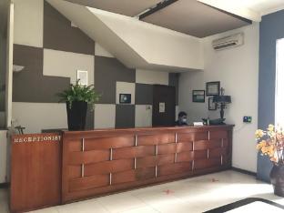 n hotel harmoni jakarta