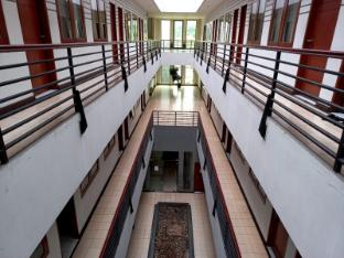 n hotel harmoni jakarta