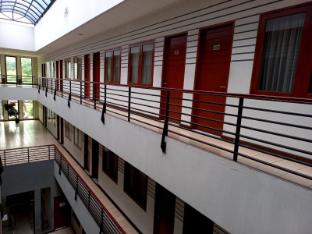 n hotel harmoni jakarta