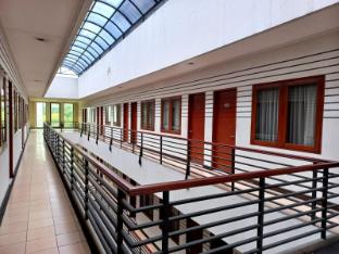 n hotel harmoni jakarta