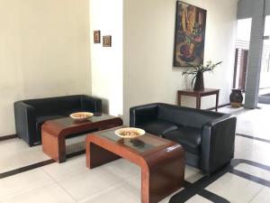 n hotel harmoni jakarta