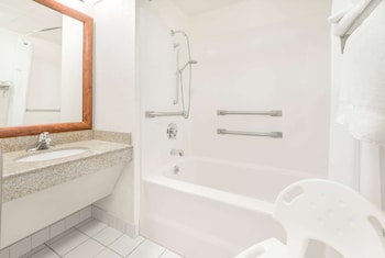 baymont by wyndham springfield south hwy 65