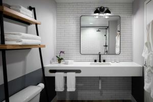 freepoint hotel cambridge tapestry collection by hilton