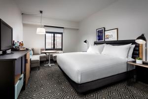 freepoint hotel cambridge tapestry collection by hilton