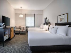 freepoint hotel cambridge tapestry collection by hilton