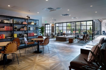 freepoint hotel cambridge tapestry collection by hilton