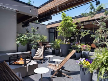 freepoint hotel cambridge tapestry collection by hilton