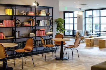 freepoint hotel cambridge tapestry collection by hilton