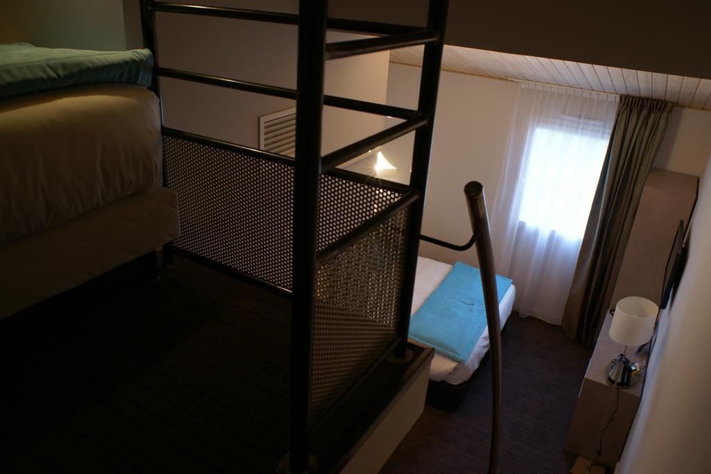 qualys hotel lagrange