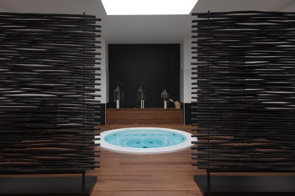 qualys hotel lagrange