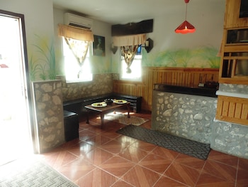 metro residences hotel