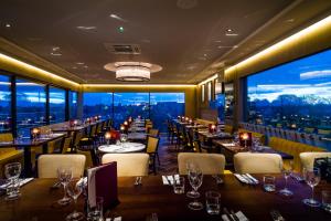 the varsity hotel and spa