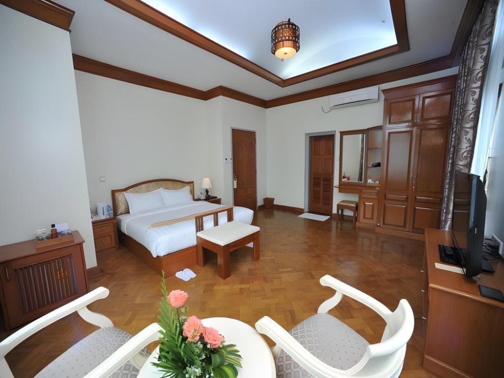 myitkyina plam spring resort hotel