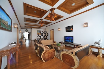 myitkyina plam spring resort hotel