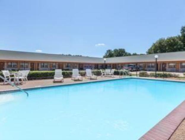 gun barrel executive inn