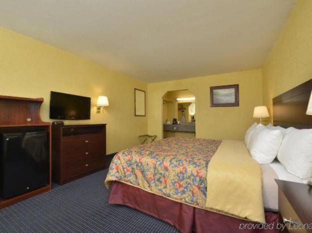 gun barrel executive inn