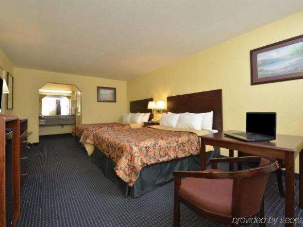 gun barrel executive inn